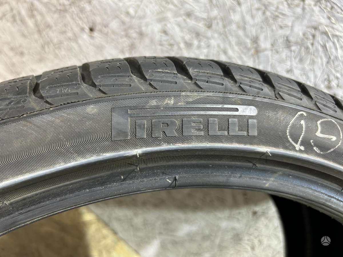 Pirelli SOTTOZERO 3, winter 255/35 R19