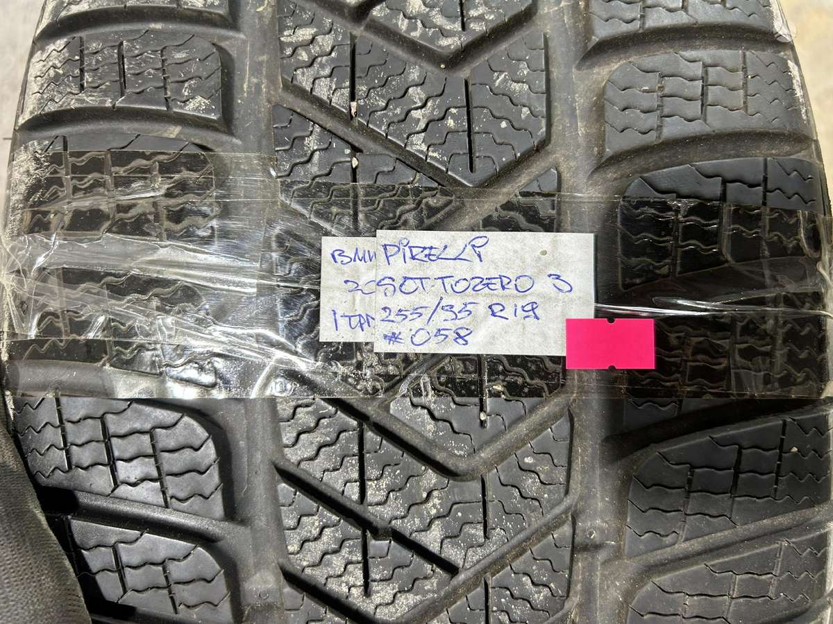 Pirelli SOTTOZERO 3, winter 255/35 R19