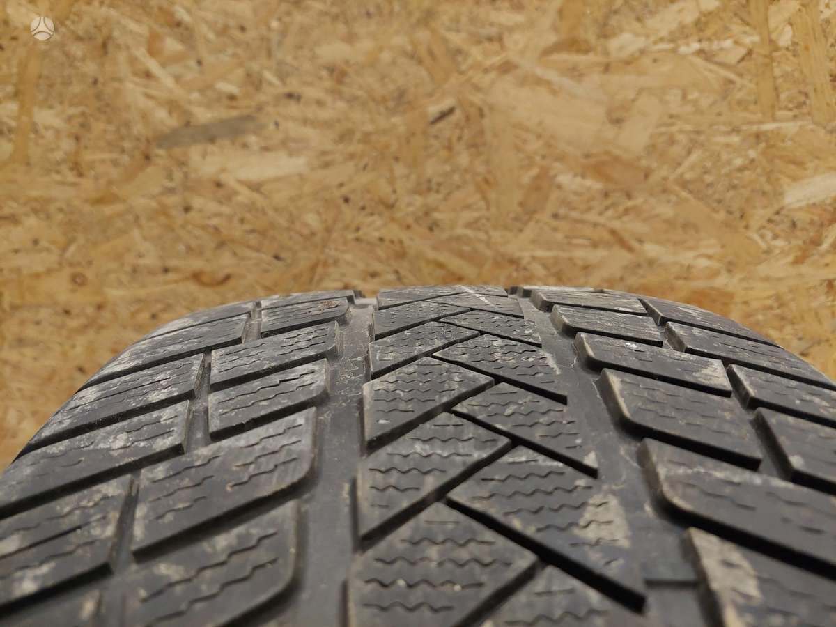 Vredestein WINRAC PRO, winter 255/40 R21