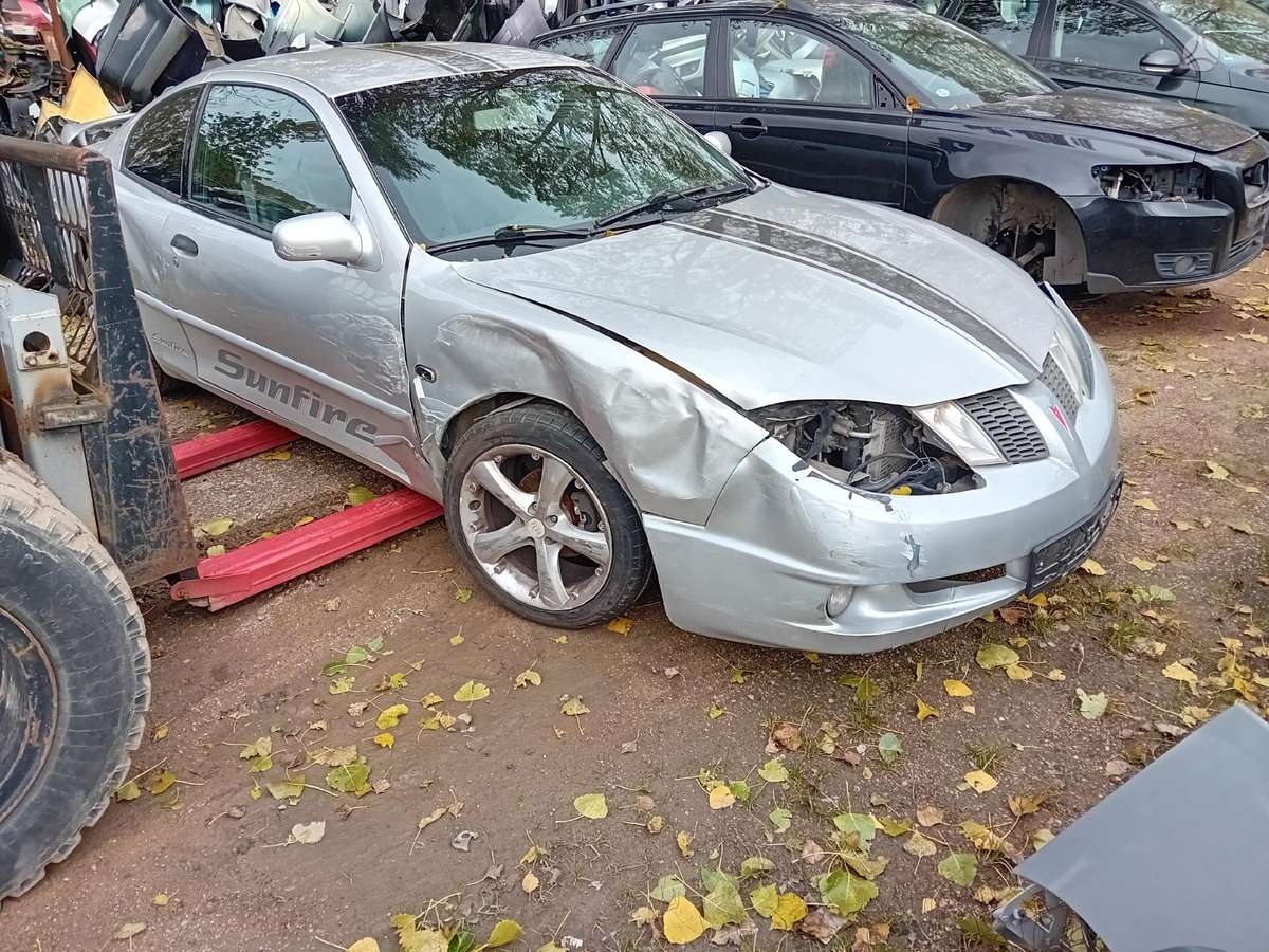 Pontiac Sunfire по частям