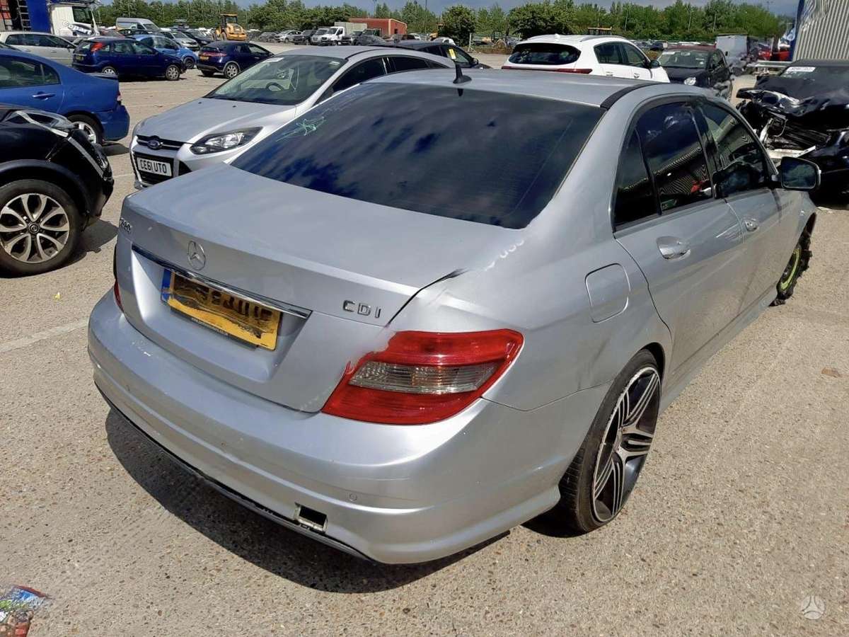 Mercedes-Benz C220, 646811 / C792