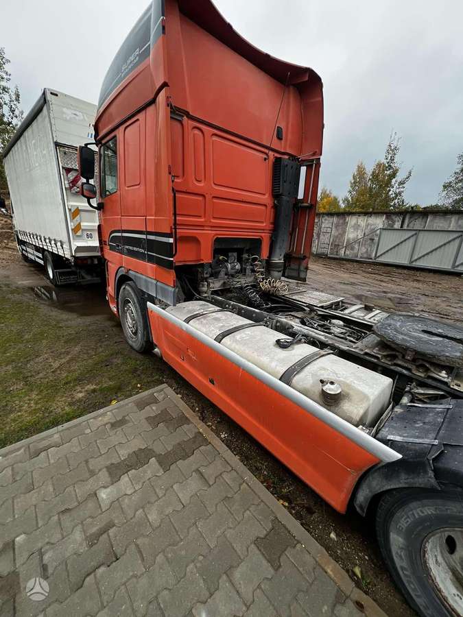 DAF FT XF105, vilkikai
