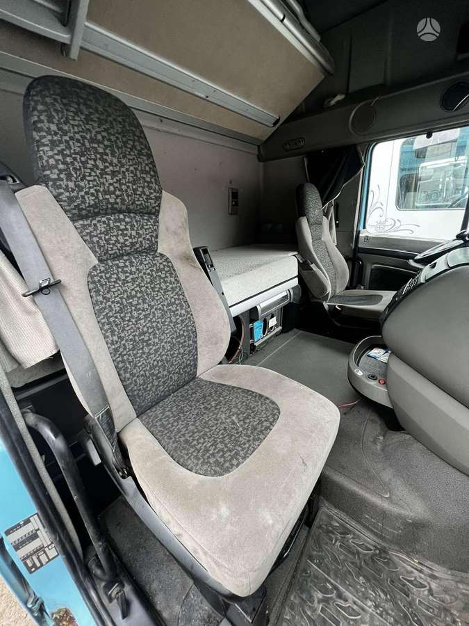DAF FT XF105, vilcējs