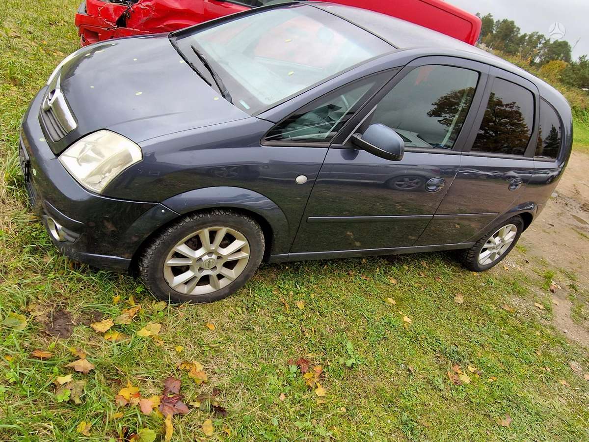 Opel Meriva по частям