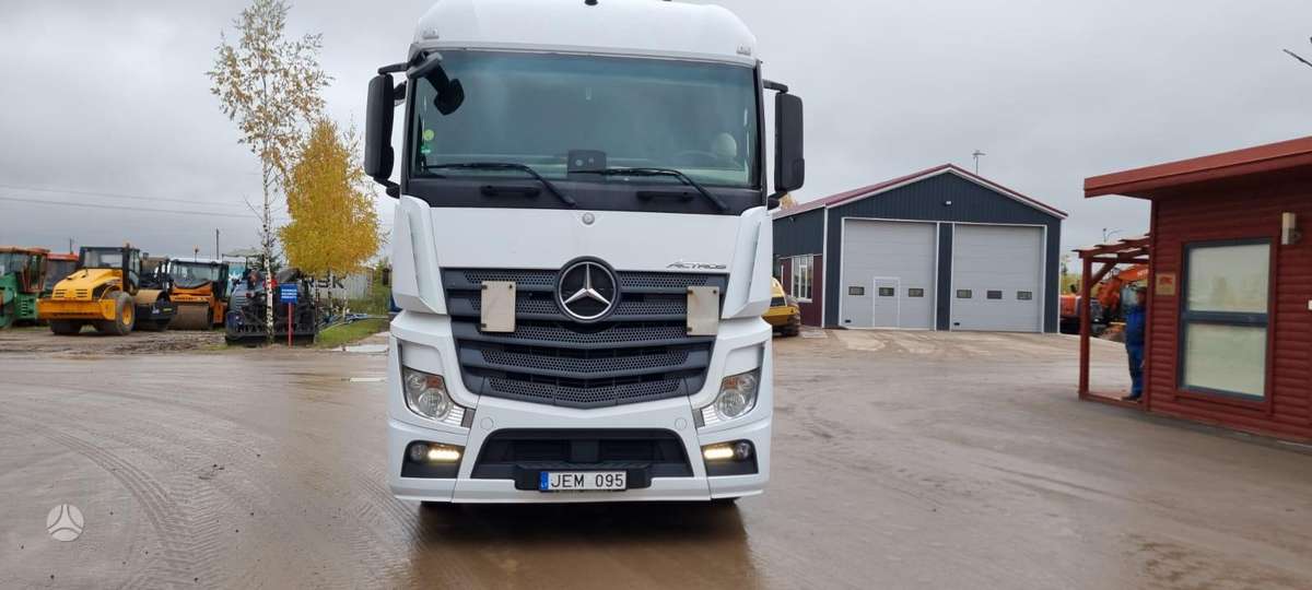 Mercedes-Benz ACTROS 1845, double sleeper