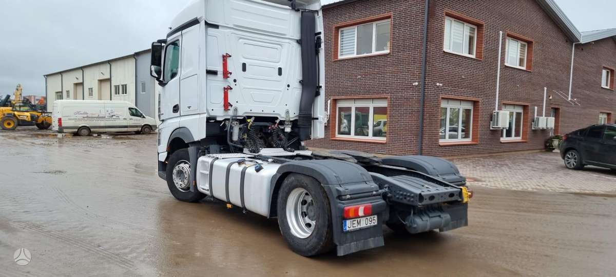 Mercedes-Benz ACTROS 1845, double sleeper