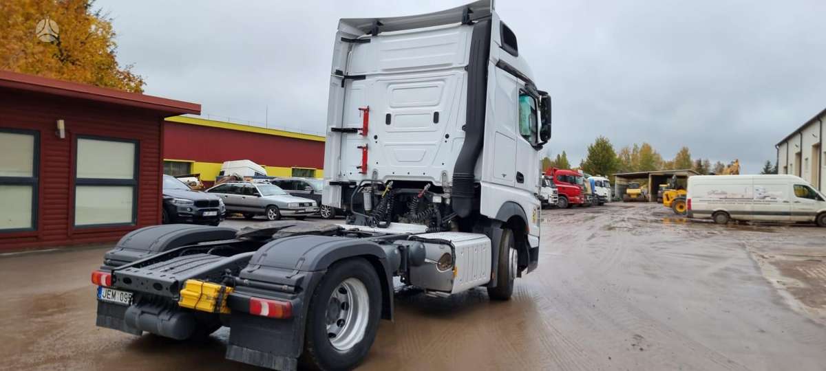 Mercedes-Benz ACTROS 1845, double sleeper