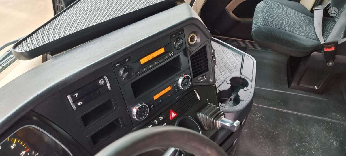 Mercedes-Benz ACTROS 1845, double sleeper