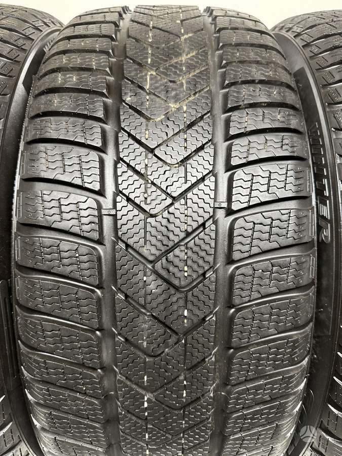 Pirelli SottoZero 3, winter 255/35 R20