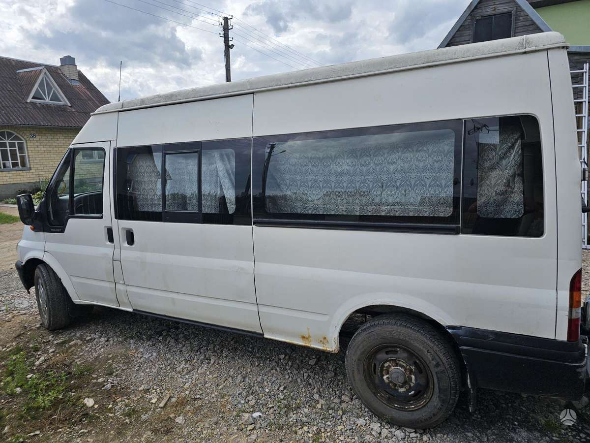Ford Transit, passenger vans