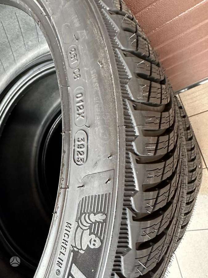 Michelin Alpin 5, winter 315/30 R21