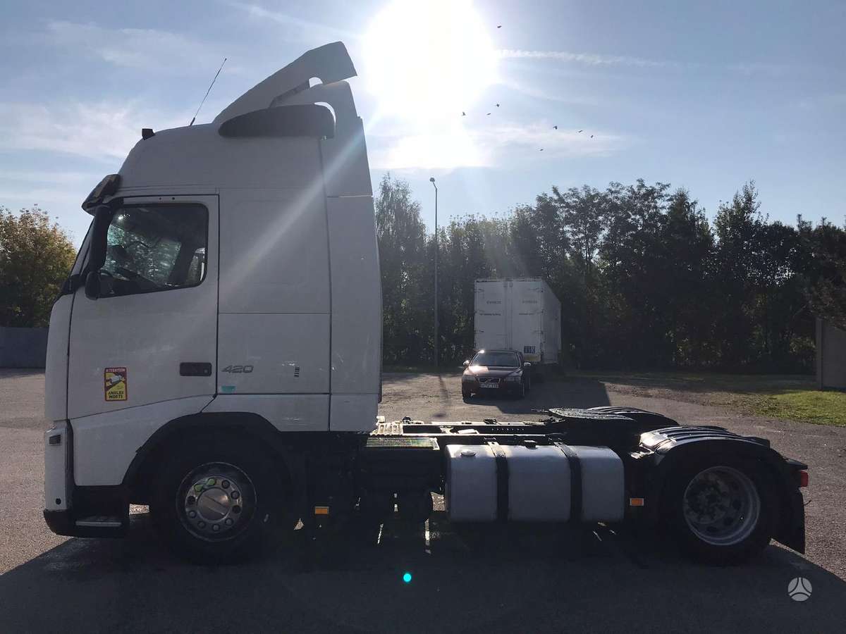 Volvo FH  Euro5, double sleeper