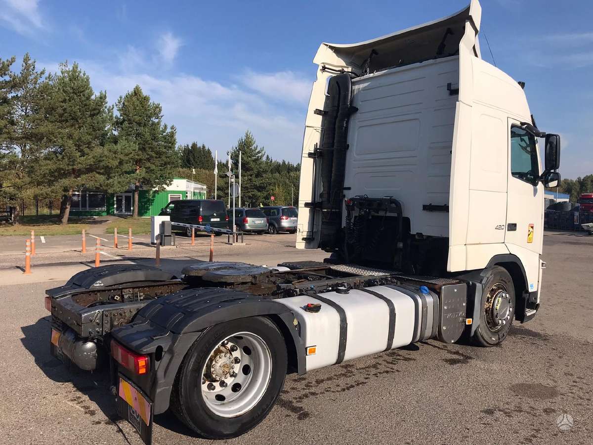 Volvo FH  Euro5, double sleeper