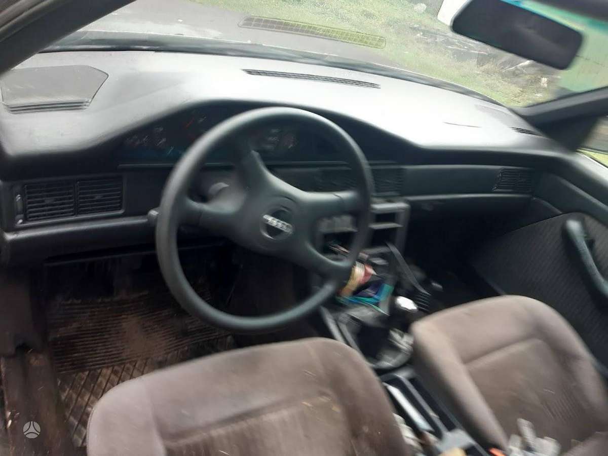 Audi 100