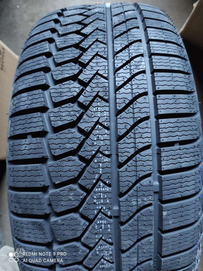 -Kita-, winter 215/55 R18