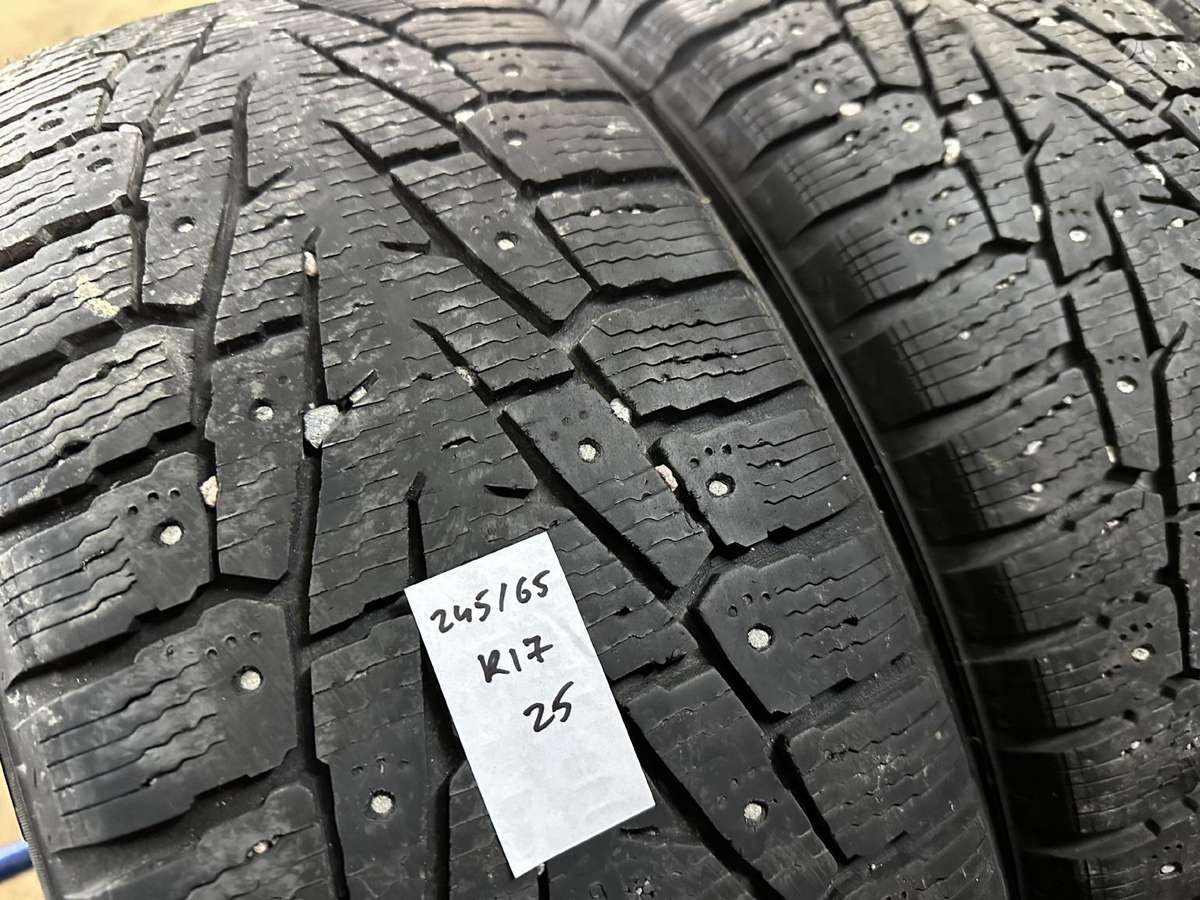 Nokian, žieminės 245/65 R17