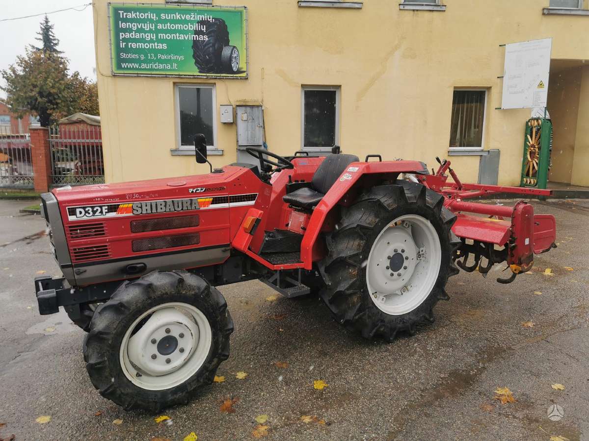 Shibaura D32f, tractors