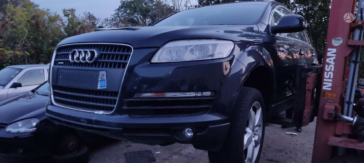 Audi Q7 37069885048
