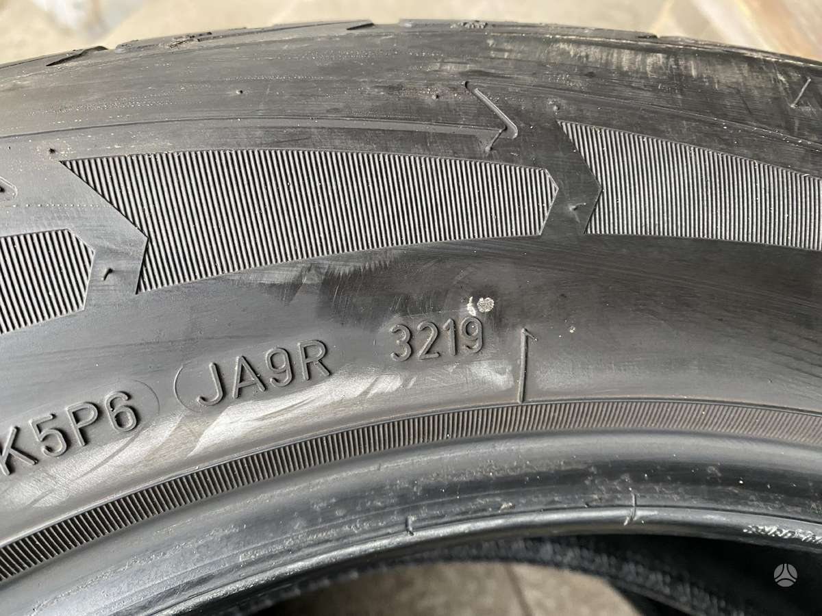 Goodyear Ultragrip performace, winter 255/55 R19