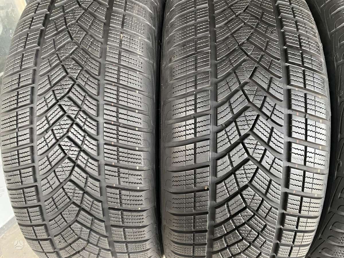 Goodyear Ultragrip performance, žieminės 255/55 R19