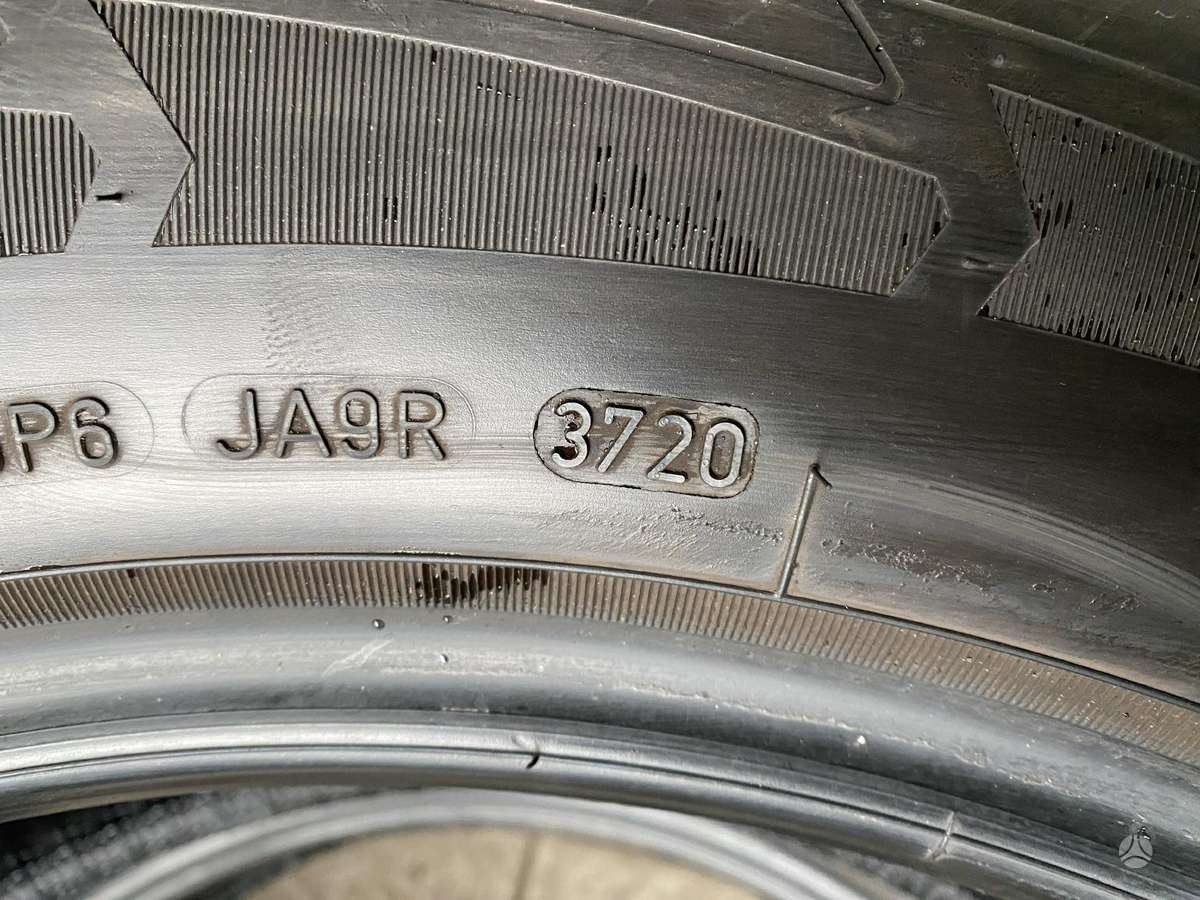 Goodyear Ultragrip performance, winter 255/55 R19