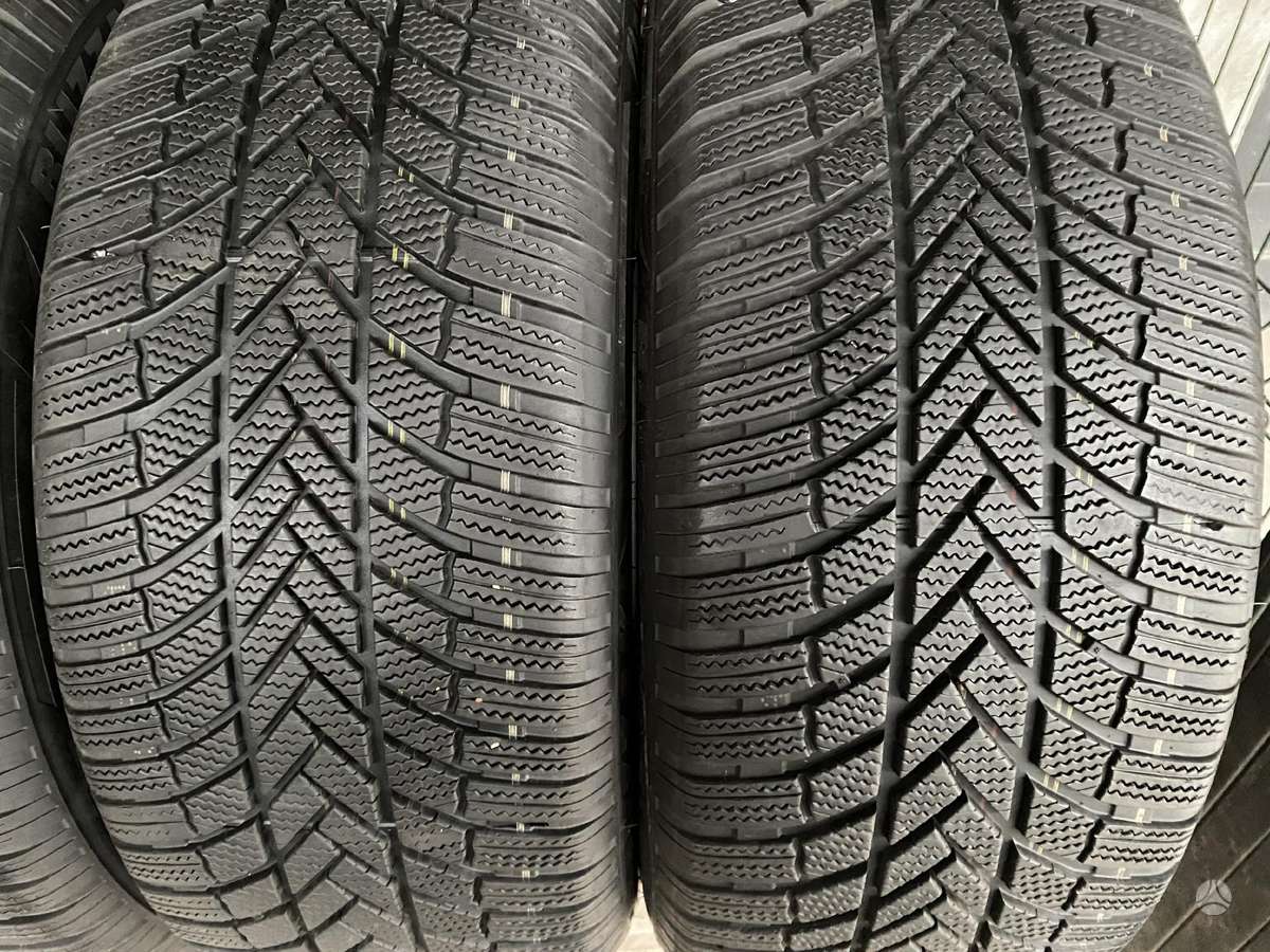 Bridgestone Blizzak lm005, winter 255/55 R19