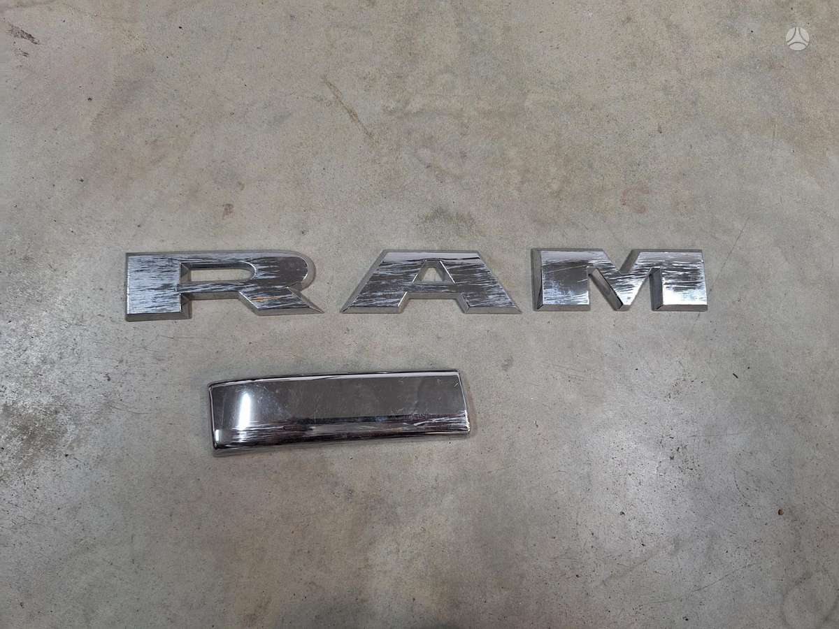 Dodge Ram kėbulo dalys