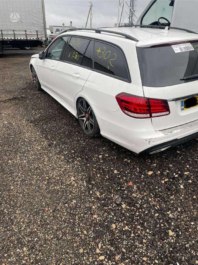 Mercedes-Benz E250