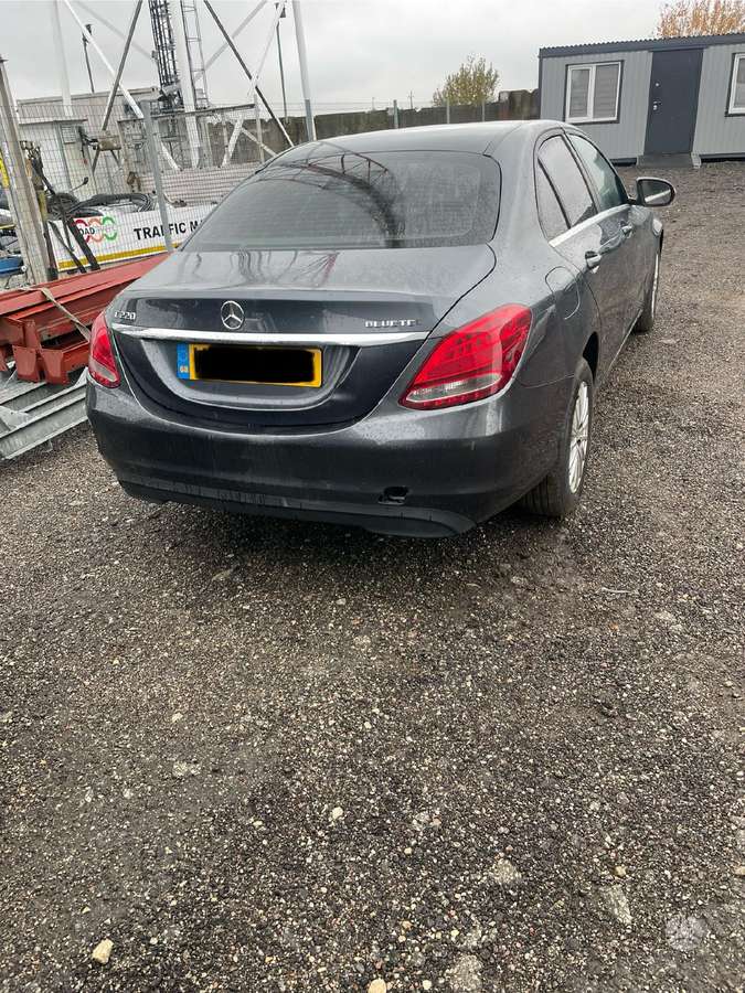 Mercedes-Benz C250