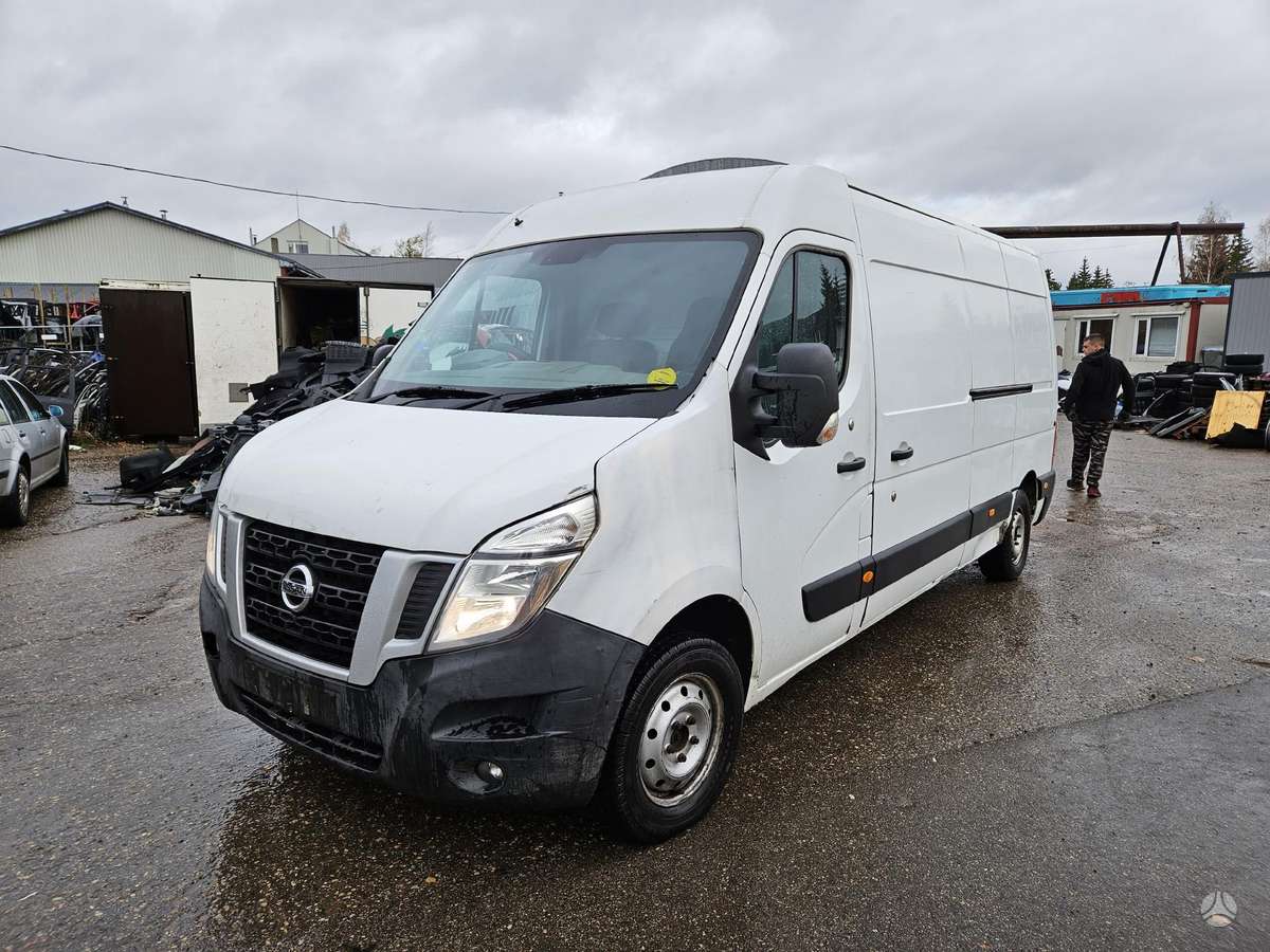 Nissan NV400
