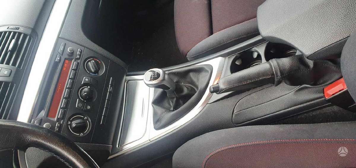 BMW 118 Dalimis