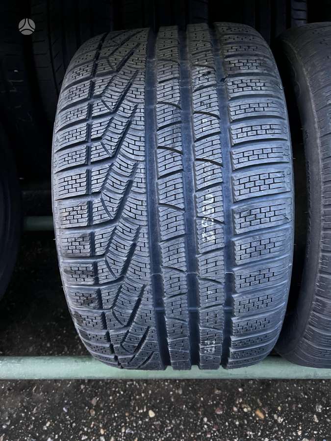 Pirelli, winter 295/35 R19