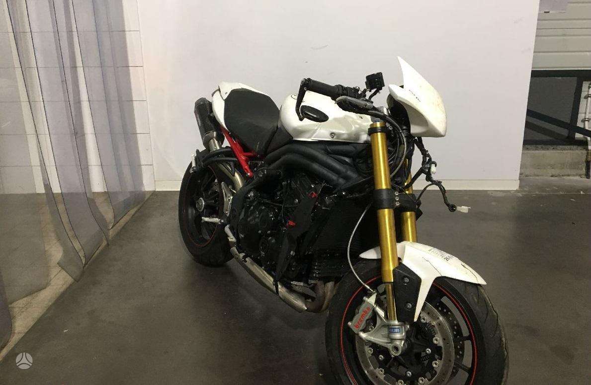 Triumph Speed Triple, street / classic