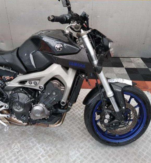 Yamaha MT, street / classic