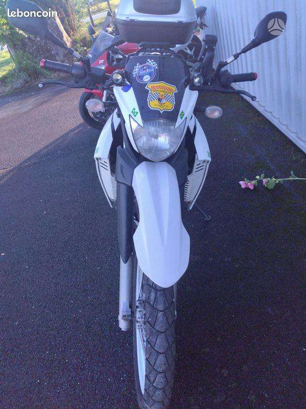 Yamaha XT (Tenere), supermoto