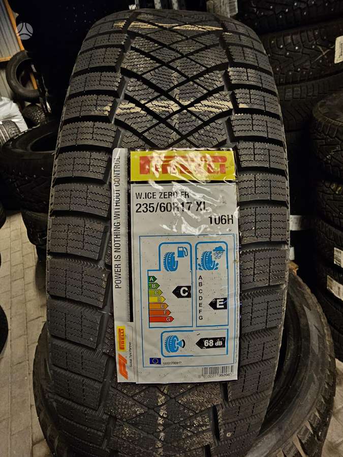 Pirelli, žieminės 235/60 R17