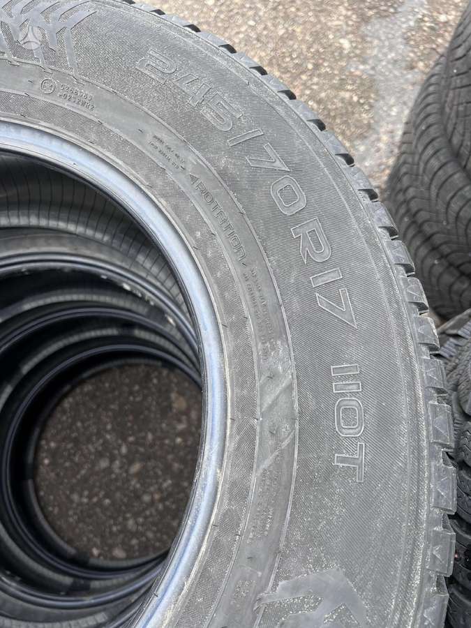 Nokian, зимние 245/70 R17