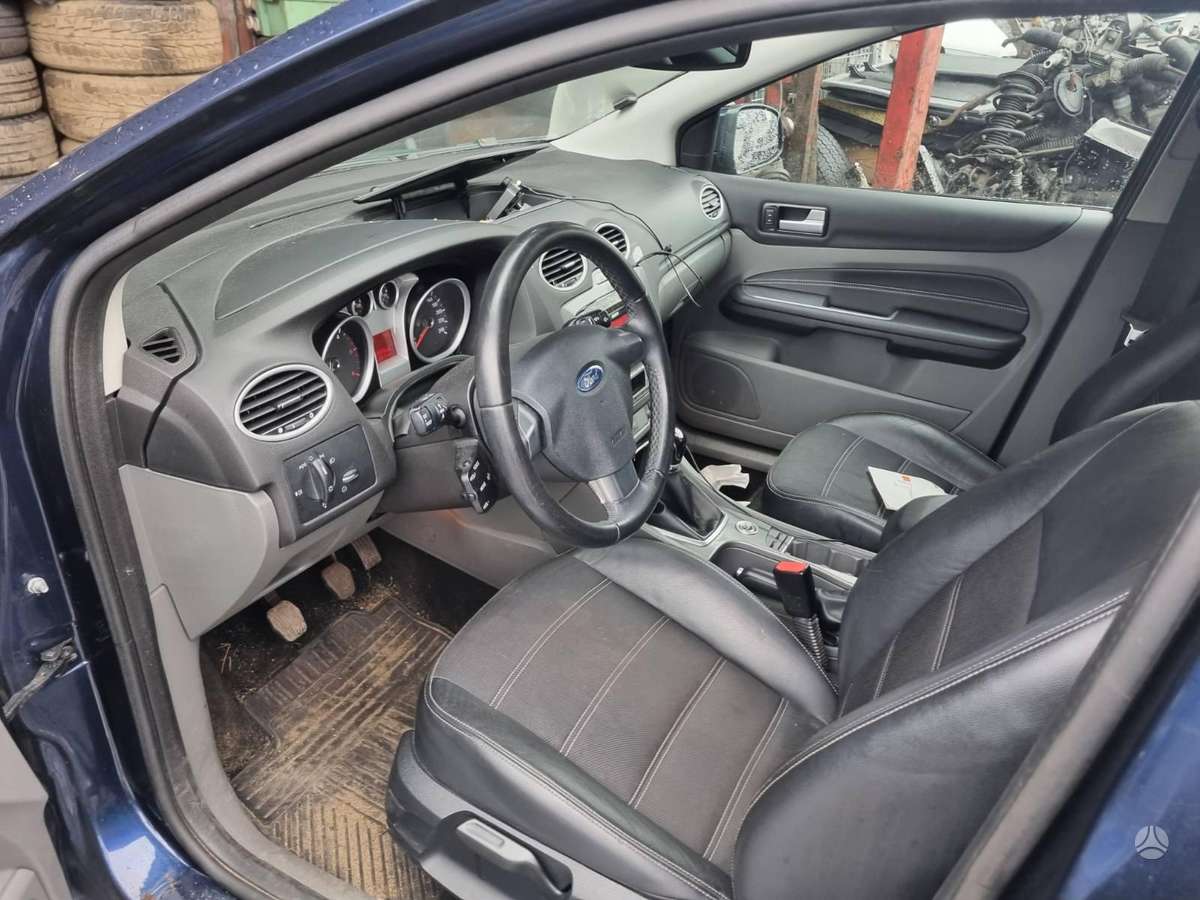 Ford Focus St komplektacija