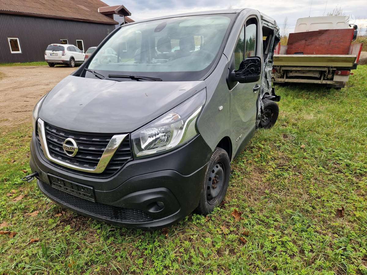 Nissan NV300 for parts