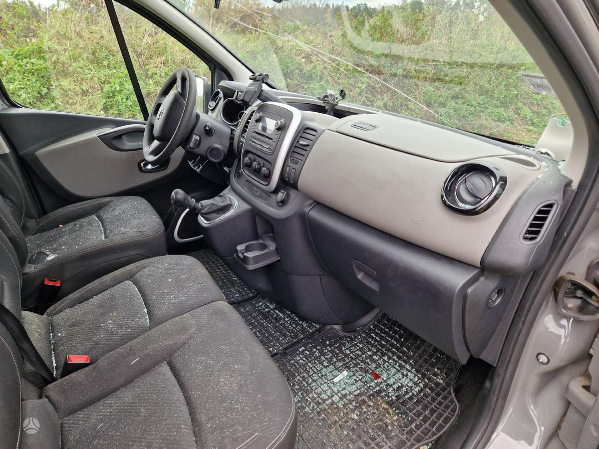 Nissan NV300 for parts