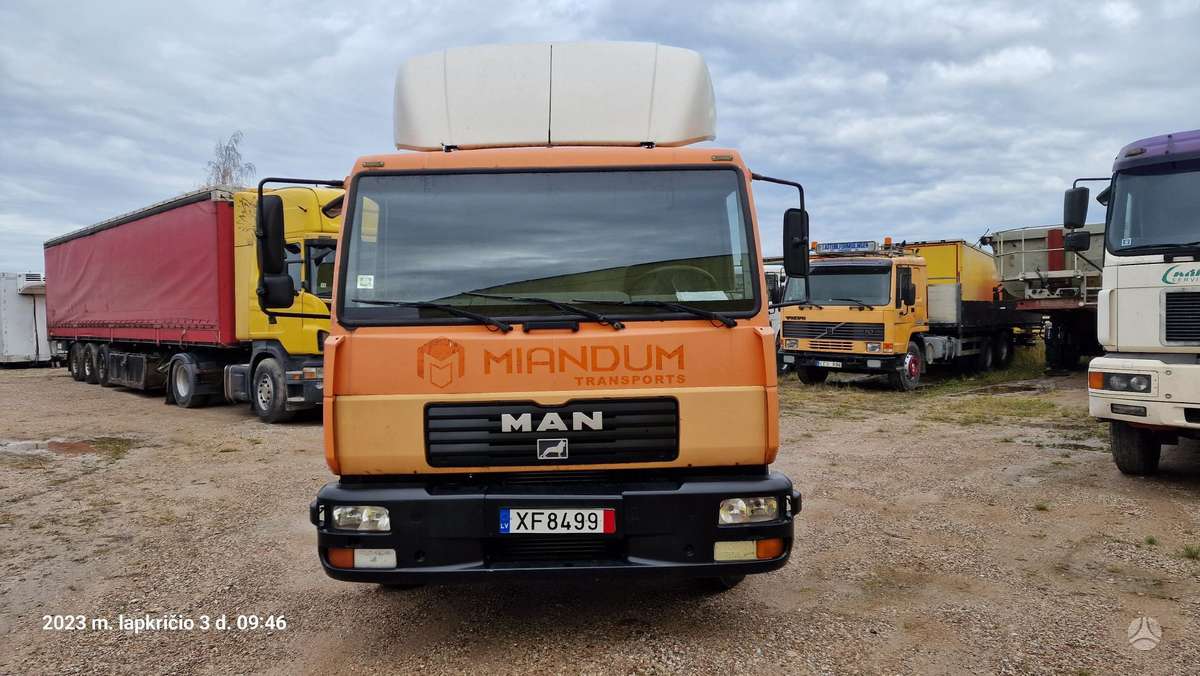 MAN 12.220, cits
