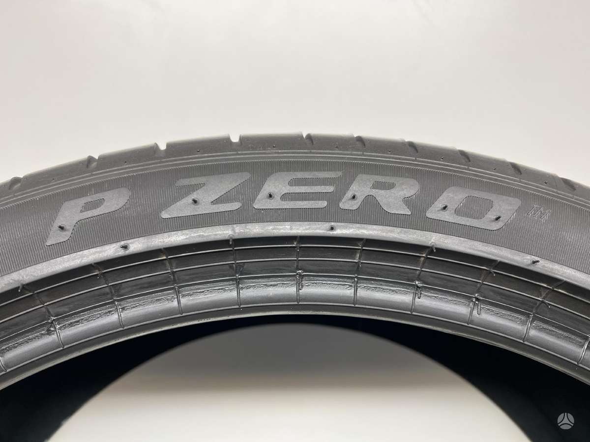 Pirelli P-Zero B +315/30R22, летние 275/35 R22