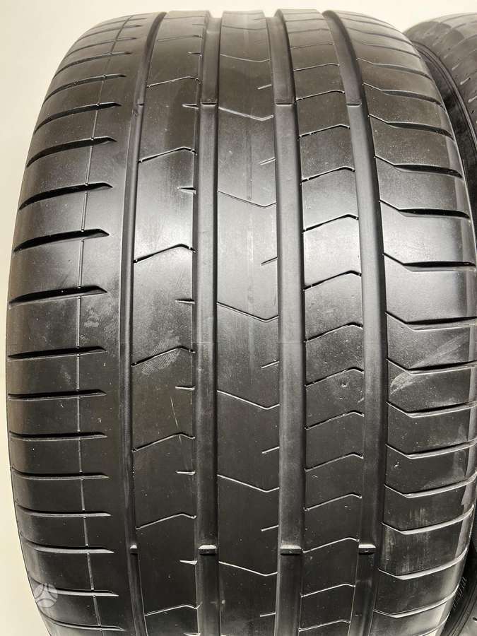 Pirelli P-Zero RFT 2025m, летние 315/35 R21