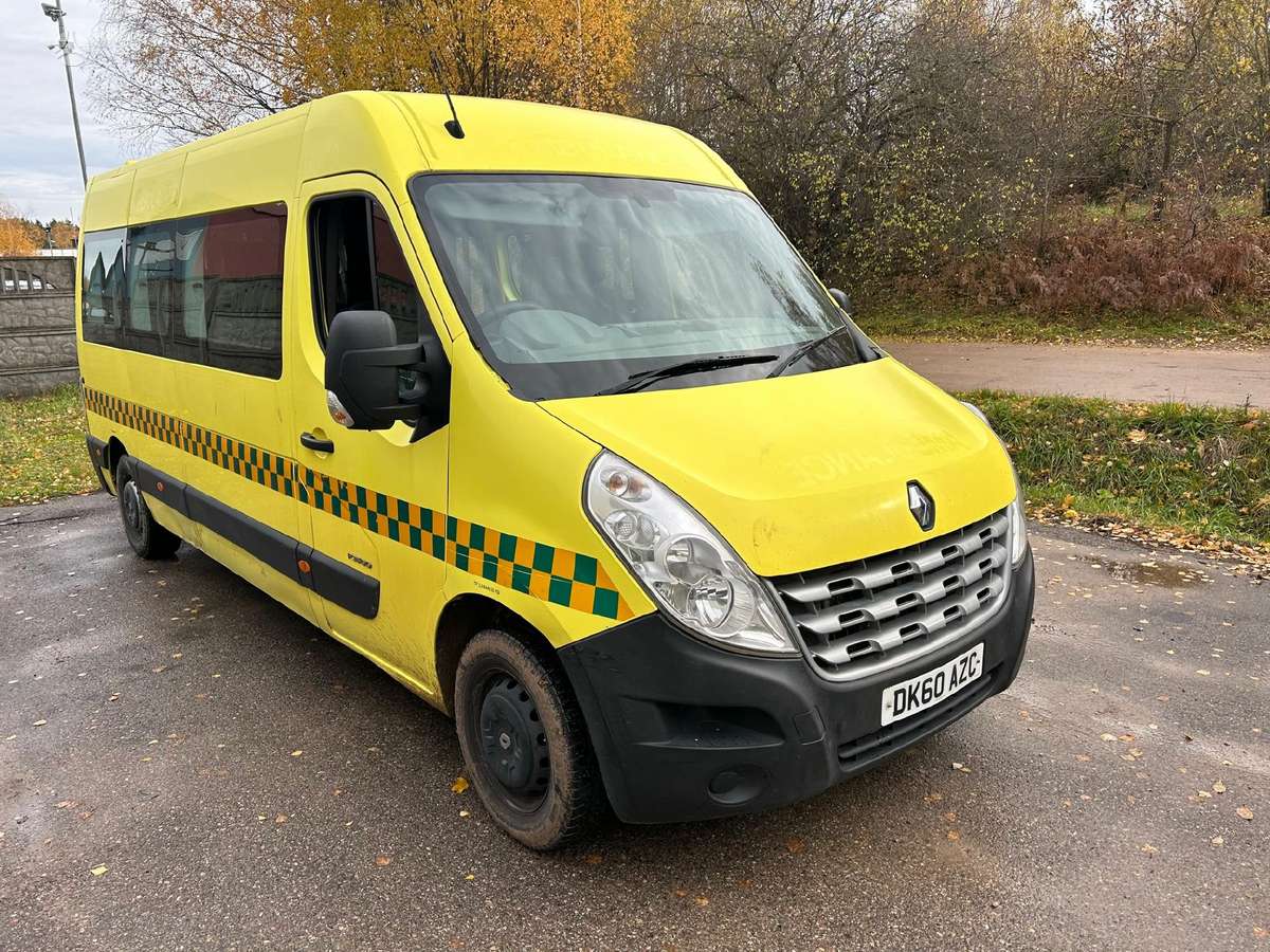 Renault Master, passenger vans