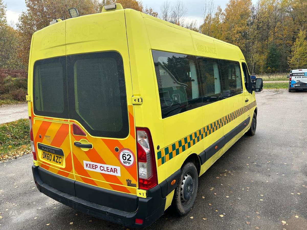 Renault Master, passenger vans
