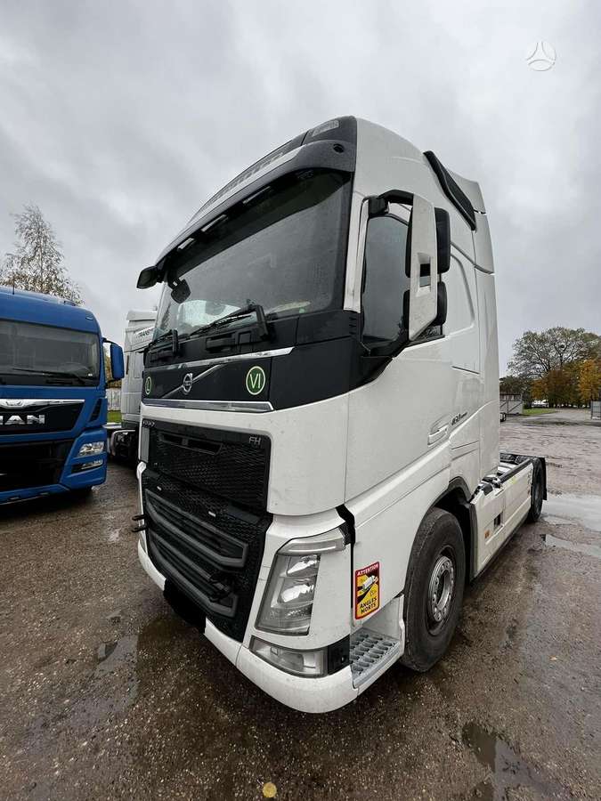 Volvo FH, semi-trailer trucks