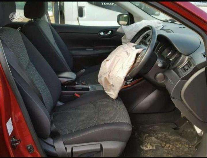 Nissan Pulsar body parts