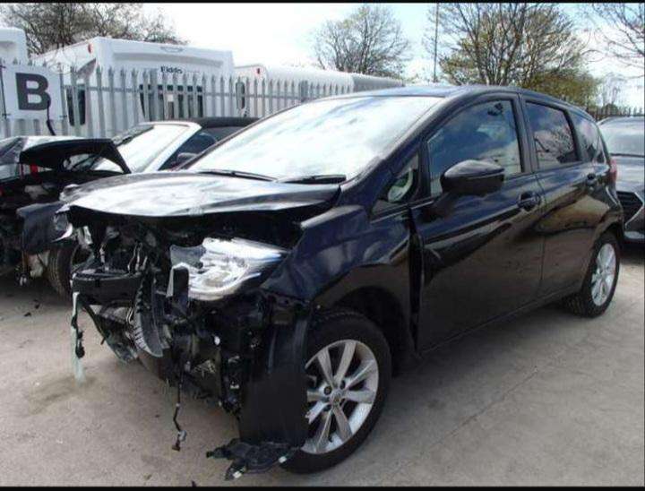 Nissan Note kėbulo dalys