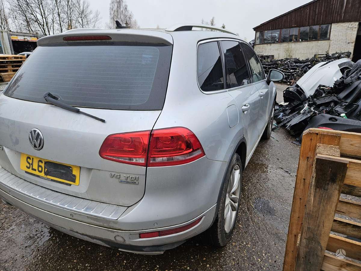 Volkswagen Touareg