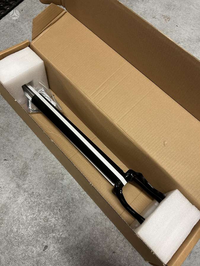 Porsche Panamera shock absorber